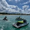 Baignade-dans-les-eaux-turquoises-de-saint-martin